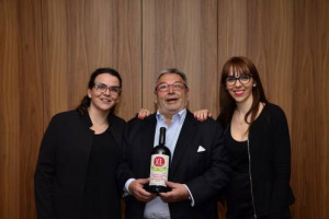 Un viaggio in quaranta vendemmie per Fausto Maculan, uno dei pionieri del grande vino italiano, festeggiate con una etichetta speciale tirata in solo 300 magnum: &ldquo;XL Quarantesima Vendemmia Fausto Maculan 2013&rdquo;, raccontate con leggerezza e autoironia