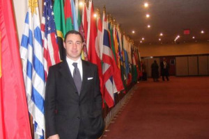 NASCE IL PRIMO MERLOT CONTRO LA FAME NEL MONDO. A PRODURLO LA FRIULANA FANTINEL CHE, CON IL “CELEBRATE LIFE MERLOT” AIUTERÀ L’AGENZIA INTERGOVERNATIVA DELL’ONU, CHE STUDIA L’ALGA SPIRULINA CONTRO LA MALNUTRIZIONE NEL TERZO MONDO