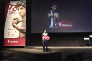 “Il sorpasso della Francia in Usa non fa paura. Su Ocm stiamo recuperando. 50 miliardi di export agroalimentare al 2020 lo dicono i numeri. E per ricerca, dal Governo 31 milioni di euro”. Così, a WineNews, il Ministro Martina, a Congresso Assoenologi