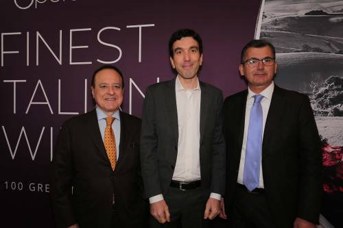 Il Ministro Martina, con Mantovani e Danese, presidente e dg Veronafiere