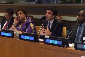 La Carta di Milano sbarca all’Onu, presentata dal Ministro delle Politiche Agricole, Maurizio Martina: “cancellare la fame entro il 2030 è una sfida impegnativa, ma che non si può perdere, è il momento di costruire modelli di sviluppo nuovi”