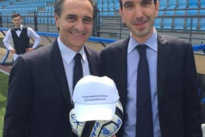 Parte, questa sera, a Perugia, con l’amichevole fra Italia e Lussemburgo, ultimo test degli Azzurri prima della partenza per il Brasile, la campagna istituzionale a sostegno dei prodotti agroalimentari italiani di qualità, #iomangioitaliano