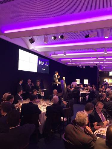 33.000 sterline per il lotto italiano firmato Antinori, Frescobaldi e Sassicaia. Il ricavato complessivo è di1 milione di sterline