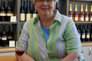 Congresso Assoenologi - Cambiamento climatico, tecnologia, concorrenza internazionale, gradazione alcolica, produzione che cresce e consumo che diminuisce: gli scenari della vino nei prossimi 30 anni secondo Monika Christmann, presidente Oiv