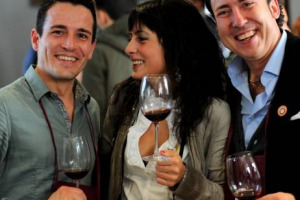 Il Nobile di Montepulciano celebra i 50 anni della Doc nel miglior modo possibile, con le &ldquo;cinque stelle&rdquo; assegnate all&rsquo;annata 2015. E si scopre patrimonio del territorio: tra valori patrimoniali, fatturato e produzione vale 500 milioni di euro