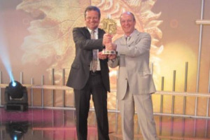 DALLA TENUTA TOSCANA DEI FRATELLI MURATORI ARRIVANO I VINI CON IL POTERE ANTIOSSIDANTE ACCRESCIUTO. IL SEGRETO? LA VITICOLTURA SIMBIOTICA CHE, PRIMO CASO IN ITALIA, RUBBIA AL COLLE PRATICA DA ANNI. LO CERTIFICA IL CNR-CONSIGLIO NAZIONALE RICERCHE