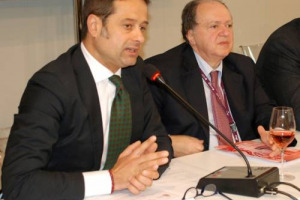 &ldquo;ENTRO IL 2016, IL CONSUMO DEI ROSATI DOVREBBE SEGNARE UN +7,58%&rdquo;: SUL &ldquo;ROSEO&rdquo; FUTURO DEI ROS&Egrave;, E LA PUGLIA LA REGINA. E L&rsquo;ASSESSORE NARDONI RILANCIA UNA FORTE PROMOZIONE CON IL CONCORSO NAZIONALE DEI VINI ROSATI (ISCRIZIONI ENTRO IL 24 APRILE)