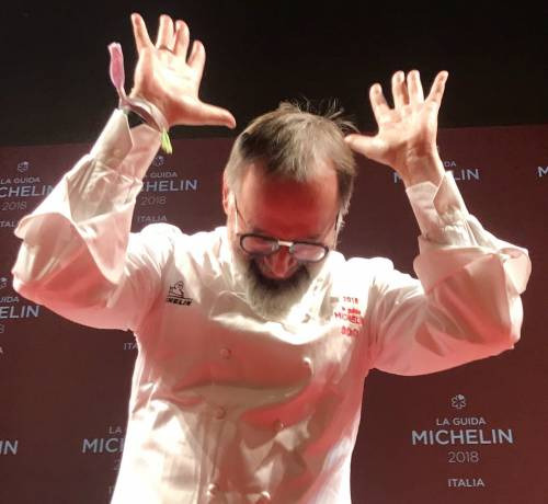 Il nuovo tre stelle Michelin Norbert Niedelkfler, chef del St. Hubertus