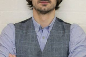 Dopo la nebbia edibile e il gelato fluorescente arriva il naso da indossare al ristorante senza temere reazioni degli altri commensali, che aumenta l’olfatto come quello dei cani: è l’“Olfactic Dog Nose” degli inventori inglesi “Lick me I’m delicius”