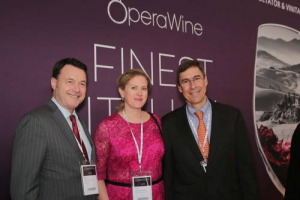 &ldquo;Opera Wine&rdquo;: i 104 vini selezionati da &ldquo;Wine Spectator&rdquo; per la grande degustazione-anteprima di Vinitaly (8 aprile 2017 a Verona) anticipati da Luciano Ferraro sul &ldquo;Corriere della Sera&rdquo;. 20 le new entry, Barolo, Brunello e Amarone al top