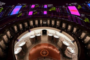 La tecnologia dei sottomarini nucleari per controllare il processo di fermentazione dei vini: &egrave; la strada scelta da Palmaz Vineyards, in Napa Valley, famosa per la cantina nascosta nelle viscere del Mount George, che ricorda un film di James Bond