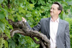 La griffe del Prosecco Ruggeri, guidata da Paolo Bisol (con la famiglia che ne resta alla conduzione) acquistata dal colosso del beverage tedesco, la Rotk&auml;ppchen-Mumm, realt&agrave; da 900 milioni di euro di fatturato, che punta sulla qualit&agrave;