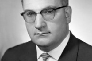 &ldquo;SFOLTIRE LE DOC PER DAR LORO UN FUTURO. PUNTARE SUI TERRITORI CHE, NEGLI ANNI, HANNO VINTO SUI VITIGNI&rdquo;. DA TORINO, DOVE SI SONO CELEBRATI I 50 ANNI DELLA LEGGE SULLE DOC FIRMATA DAL PIEMONTESE PAOLO DESANA, IDEE PER IL FUTURO DELLE DENOMINAZIONI