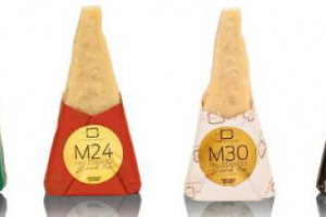 “Millesimato” e “Grand cru”, dal mondo del vino a quello del formaggio: l’idea è di Bertinelli, storica azienda del Parmigiano Reggiano: stagionature di 12, 24, 30 e 36 mesi da latte delle bovine, che hanno partorito da meno di 100 giorni