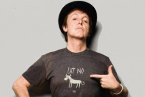 Oggi è il “World Meat Free Day”, la giornata mondiale senza carne. I promotori: “se la popolazione mondiale non cambierà le abitudini alimentari, nel 2050 la produzione di carne raggiungerà 200 milioni di tonnellate, insostenibili per il pianeta”