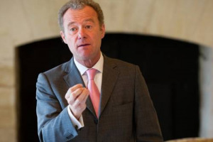 Ad una settimana dalla presentazione dell&rsquo;annata 2015 di Bordeaux, il mondo del vino d&rsquo;Oltralpe, e non solo, perde uno dei suoi protagonisti pi&ugrave; illustri: Paul Pontallier, direttore generale di Ch&acirc;teau Margaux, ha perso la battaglia contro il cancro