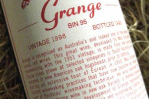 Treasury Wine Estates, via alla rivoluzione. L&rsquo;annata 2010 di Penfolds, brand di punta del gruppo, sul mercato gi&agrave; da ottobre, per salvare il bilancio 2014 ed intercettare le grandi feste consumistiche, dal Natale al Capodanno Cinese