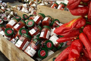 Good news per gli amanti del piccante e per l’agricoltura italiana: è nato “Sabino”, il primo peperoncino da cui può partire una filiera interamente nazionale. Da ieri al 27 agosto, mille piante diverse del mondo si potranno acquistare a Rieti