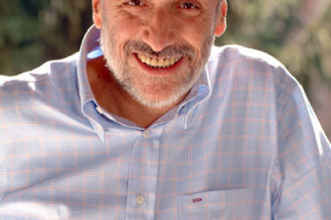 VINO & GUIDE - CARLIN PETRINI, PRESIDENTE INTERNAZIONALE SLOW FOOD: “I TEMPI SONO MATURI PER ANDARE OLTRE LE GRADUATORIE. NO A DISTINZIONI TRA PRODOTTI DI SERIE A E B, MA METTERE INSIEME QUANTI FANNO QUALITA’ ED UN CORRETTO APPROCCIO CON IL VINO”