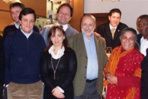 LA TERRA DEL NOBILE DI MONTEPULCIANO SCELTA PER IL PRIMO INCONTRO DELLA PRESIDENZA INTERNAZIONALE DI SLOW FOOD INTERNATIONAL: CARLO PETRINI E IL PREMIO NOBEL VANDANA SHIVA NEL TERRITORIO POLIZIANO, NELLA FATTORIA DEL CERRO DELLA SAIAGRICOLA