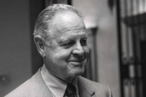 Una Verona del 1967 ospita le &ldquo;Giornate del Vino Italiano&rdquo;: &egrave; la nascita di Vinitaly. In Toscana, intanto, un grande personaggio fa il suo ingresso nel mondo del vino: Piero Antinori. &ldquo;Questo mi piace ricordare, a WineNews, per #Vinitaly50Story&rdquo;