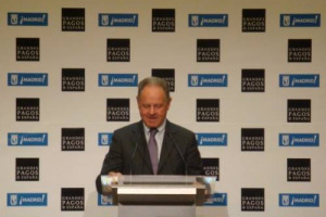 DOPO CH&Acirc;TEAU LAFITE DEL BARONE ERIC DE ROTHSCILD I GRAND CRU DI SPAGNA PREMIANO , CON IL &ldquo;GRANDES PAGOS DE ESPA&Ntilde;A&rdquo; 2009, IL TIGNANELLO E IL MARCHESE PIERO ANTINORI