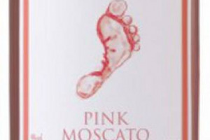 I CONSUMATORI DEL REGNO UNITO CHIEDONO VINI PI&Ugrave; LEGGERI E A BASSA GRADAZIONE ALCOLICA. LA RISPOSTA ARRIVA DALLA CALIFORNIA, DOVE GALLO PUNTA FORTE SU &ldquo;SUMMER WHITE&rdquo; (5,5 GRADI) E SUL &ldquo;BAREFOOT PINK MOSCATO&rdquo; (9 GRADI)