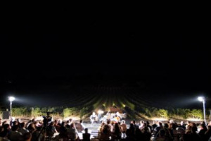 Tutto pronto per “Calici di Stelle”, ma l’agenda è ricchissima di eventi: da “Santa Cecilia in Musica” da Planeta all’Accademia Chigiana da Cecchi, da “Benvenuto Brunello” a Courmayeur, alla Charity dinner a Castello di Ama e il Ferragosto da Vissani