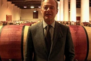 Bordeaux 2014, i primi assaggi di una vendemmia definita &ldquo;miracolosa&rdquo; dicono di un&rsquo;annata decisamente buona, persino grande, e i produttori vorrebbero vedere a rialzo i prezzi sul 2013. Ma Pontallier (Ch&acirc;teau Margaux) avverte: &ldquo;attenzione al mercato&rdquo;