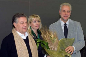 IL PRESIDENTE DELLA REGIONE LOMBARDIA, ROBERTO FORMIGONI: “IL NOSTRO PRIMATO ANCHE NELL’ECCELLENZA DEI VINI. 100% DEI VIGNETI IN AREE A DENOMINAZIONE”. LA CURIOSITA’: A RENATO POZZETTO IL PREMIO “SPIGA D’ORO” 2007