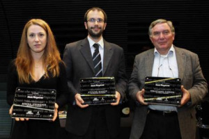 STEFANO BIANCHI, CON &ldquo;UN BICCHIERE DI PAROLE&rdquo;, SEBASTIANO CARRON, CON &ldquo;LA VIGNA STREGATA&rdquo;, SERENA STRINGHER, CON &ldquo;UN SORSO DI MAGIA&rdquo;, VINCONO IL PREMIO LETTERARIO SANTA MARGHERITA-FELTRINELLI 2009