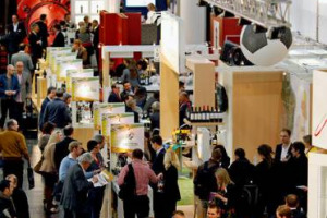D&uuml;sseldorf diventa capitale del vino con ProWein, hub del mercato mondiale (dal 18 al 20 marzo), con l&rsquo;Italia assoluta protagonista. Con i suoi big e tutti i territori pi&ugrave; importanti, che nel &ldquo;campo neutro&rdquo; della Germania si confrontano con il mondo
