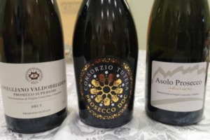 Il &ldquo;Sistema Prosecco&rdquo; (unione dei Consorzi Conegliano Valdobbiadene Docg, Prosecco Doc e Asolo) investe 500.000 euro all&rsquo;anno nella lotta alla contraffazione. &ldquo;Oltre 400 segnalazioni dal mondo in due anni, in prima linea per difesa del territorio&rdquo;