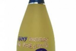 &ldquo;HAPPY BIRTHDAY MR. PRESIDENT&rdquo;, CON UN BRINDISI MADE IN ITALY: PER IL COMPLEANNO DEL PRESIDENTE USA BARACK OBAMA, DA SEMPRE AMANTE DELL&rsquo;ITALIA, BOLLICINE DI PROSECCO DONATE DALLA CANTINA BATTISTELLA IN UNA BOTTIGLIA SPECIALE CON TANTO DI RITRATTO ...