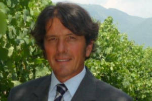 Un&rsquo;annata difficile necessita di decisioni straordinarie. Come quella del Consorzio Prosecco Doc, che include temporaneamente 2.000 vigneti non ancora iscritti (ma in attesa del bando annuale), per tenere costante le scorte di produzione