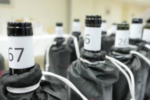 Nella riscoperta delle variet&agrave; autoctone del Meridione, &ldquo;Radici del Sud&rdquo; ha un ruolo fondamentale: approfondimenti ed incontri con i wine influencer di tutto il mondo, e selezionati i migliori vini del Sud Italia (tra i 380 in concorso)