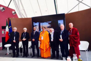 Expo, il cibo va oltre ogni divisione. Anche religiosa, soprattutto di fronte a questioni come l&rsquo;accesso al cibo e la tutela dell&rsquo;ambiente che lo produce. Cos&igrave; dall&rsquo;incontro delle religioni del mondo attorno al cibo, oggi all&rsquo;Esposizione Universale