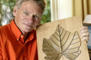 Il luogo ideale per produrre grandi vini, nel 2050, anche per effetto del cambiamento climatico, sar&agrave; la Cina. Ne &egrave; convinto il professor Richard Smart, tra i nomi pi&ugrave; influenti nel mondo enoico. A patto che cambi l&rsquo;impostazione dei vigneti