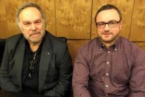 Dopo 38 anni di assaggi e recensioni, con cui ne ha segnato le sorti, Robert Parker &ldquo;lascia&rdquo; Bordeaux: la copertura della Regione per &ldquo;The Wine Advocate&rdquo; (compresi gli assaggi &ldquo;en primeur&rdquo; da botte) affidati a Neal Martin