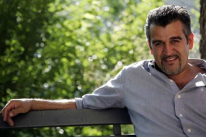 &ldquo;NON C&rsquo;E&rsquo; MISTERO CHE UN BICCHIERE DI VINO NON POSSA COLMARE&rdquo;: DA ULISSE A MARCO POLO, GALILEO E MARILYN MONROE, OGNUNO HA LA SUA RISPOSTA ... APPUNTAMENTO IL 23 SETTEMBRE, A MILANO, CON &ldquo;VINEIDE&rdquo;, IL NUOVO VOLUME DI ROBERTO CIPRESSO E GIOVANNI NEGRI