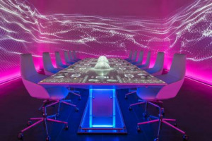 Stordire, stupire, emozionare. È quello che ogni grande chef vorrebbe riuscire a fare con i propri piatti, e che Paco Roncero, allievo di Ferran Adrià, fa nel suo ristorante di Ibiza: un’esperienza multisensoriale da 1.650 dollari a persona ...