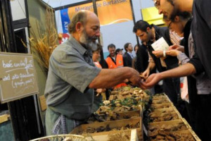 Parte dall’“Arca del Gusto” il lungo viaggio dentro il “Salone del Gusto” e “Terra Madre” 2014 di Slow Food: dalla difesa della biodiversità alla scoperta della gastronomia dei cinque Continenti, passando per i Presìdi del Belpaese e lo street food