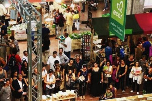 Il bio vola. In Italia e all’Expo: Sana-BolognaFiere curerà il Padiglione delle Biodiversità ha annunciato Martina. L’identikit di Nomisma: il 59% delle famiglie acquista un prodotto all’anno. Coldiretti: “spesa green a 20 miliardi di euro nel 2014”