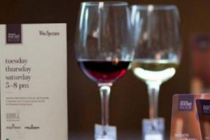 SE L&rsquo;HOTEL &Egrave; ... (DI)VINO: DA GIUGNO, GLI HOTEL STARWOOD SPARSI PER IL MONDO RIVOLUZIONERANNO IL CONCETTO DI ACCOGLIENZA, FACENDOLO GIRARE INTORNO AL BUON VINO, CON I MENU BASATI SUL VINO E LE SALE DI DEGUSTAZIONE INTERNE BY WINE SPECTATOR