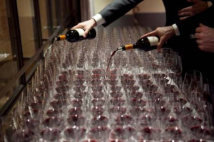 Pandolfini &ldquo;ad Expo 2015&rdquo;: non solo due eccezionali verticali di Solaia e Sassicaia, ma anche grandi aste a Milano il 21 e 22 maggio. I top lot? &ldquo;Balthazar&rdquo; Rocca di Frassinello 4.000/4.500 euro, magnum Richebourg 1985 Henri Jayer 14.000/18.000 euro