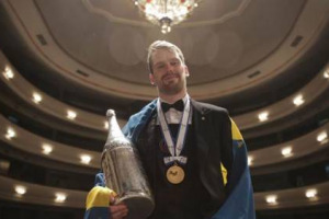 Il miglior Sommelier del mondo? &Egrave; lo svedese Jon Arvid Rosengren, 31 anni e con un palmar&egrave;s gi&agrave; impressionante, sommelier del Charlie Bird a Soho, a New York, dove si mangia italiano nel cuore della Grande Mela. Lo ha eletto ieri l&rsquo;Asi, a Mendoza