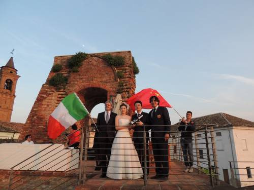 Gli sposi cinesi da Expo ad Asti