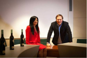 A.A.A. Cercasi ambasciatori del vino, capaci di comunicare l&rsquo;Italia enoica nel mondo. A formarli, ci pensa la &ldquo;Vinitaly International Academy&rdquo;, un&rsquo;idea dalla managing director Vinitaly International Stevie Kim, curata dal giornalista Ian D&rsquo;Agata