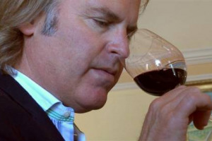 LE AZIENDE STORICHE DEL PANORAMA ENOICO TOSCANO, CON I 200 VINI CHE FANNO SOGNARE IL MONDO, TORNANO NEGLI SPAZI E NELLE DIMORE PIU&rsquo; ESCLUSIVE DI FIRENZE CON DIVINO TUSCANY, L&rsquo;EVENTO IDEATO DA JAMES SUCKLING (17-20 MAGGIO)