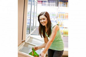 Tornano a crescere i consumi alimentari, compresi i surgelati: +2,9% nel 2017 secondo il “Rapporto annuale sui Consumi dei prodotti surgelati” in Italia, realizzato dall’Iias. A trainare la ripresa la praticità, e trend come veg, bio e “senza”